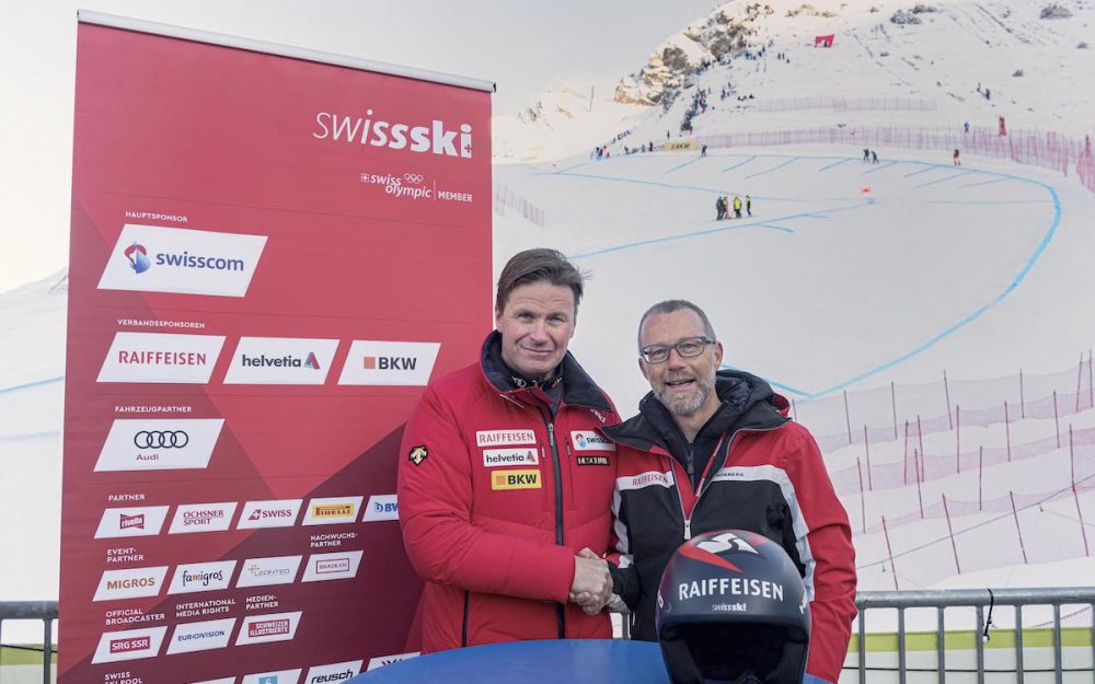Urs Lehmann (links, Präsident Swiss Ski) und Heinz Huber (Vorsitzender der Geschäftsleitung Raiffeisen Schweiz) gehen den Weg weiterhin gemeinsam. – Foto: zvg