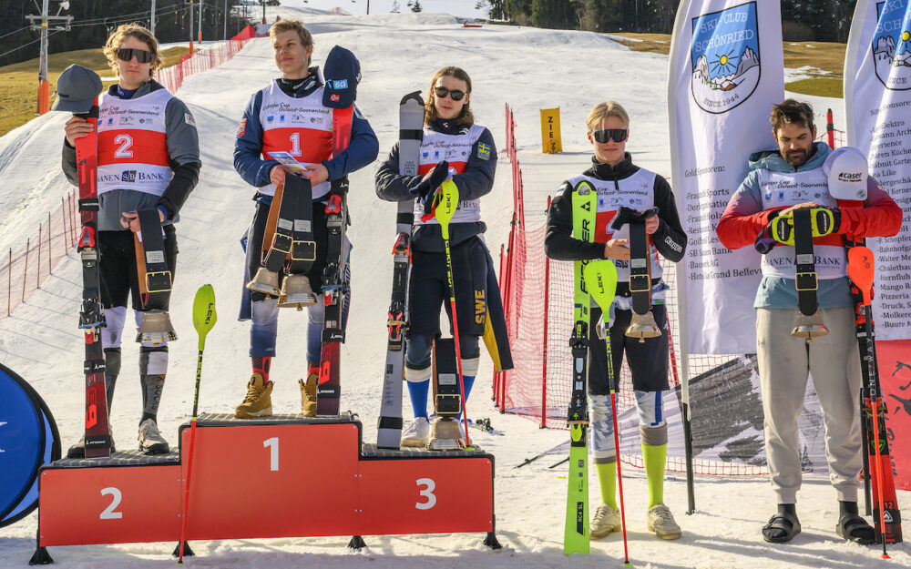 Theodor Braekken gewinnt den zweiten Europacup-Slalom von Gstaad/Saanden vor Tanguy Nef (links) und Fabian Ax Swartz (Bildmitte). – Fotos: rk-photography.ch