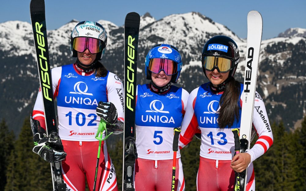 Erster Staatsmeisterinnentitel für Katharina Truppe Katharina Truppe (Mitte) gewinnt vor Ricarda Haaser (links) und Franziska Gritsch. – Fotos: GEPA pictures