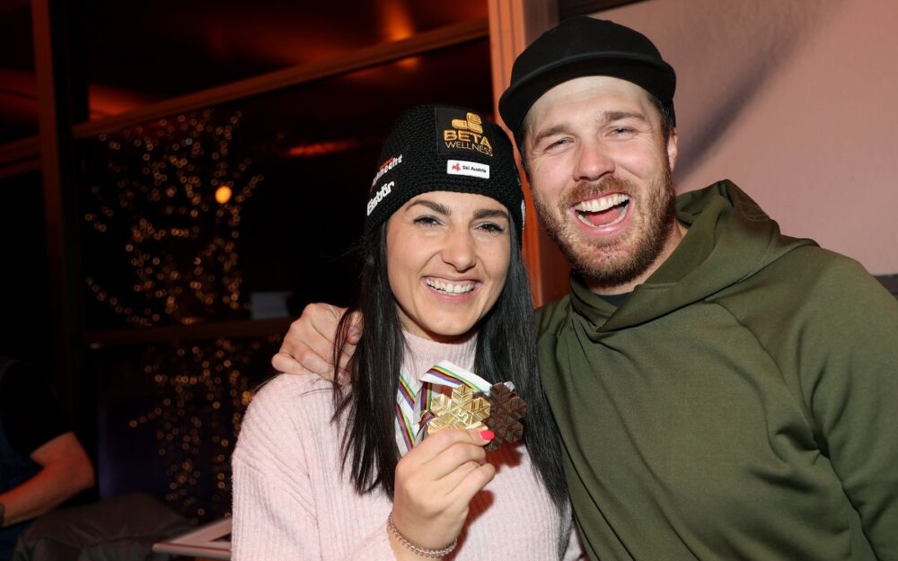 Stephanie Venier – Rücktritt, Schwangerschaft und bald Heirat Es läuft einiges im Privatleben von Weltmeister Stephanie Venier und Partner Christian Walder: bald werden sie zu dritt sein. – Foto: GEPA pictures
