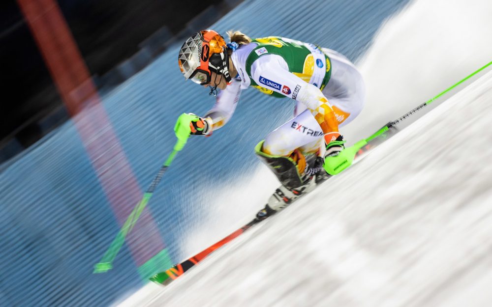 Petra Vlhova legt auch im 1. Lauf des zweiten Levi-Slaloms eine Bestzeit auf die Piste. – Foto: GEPA pictures