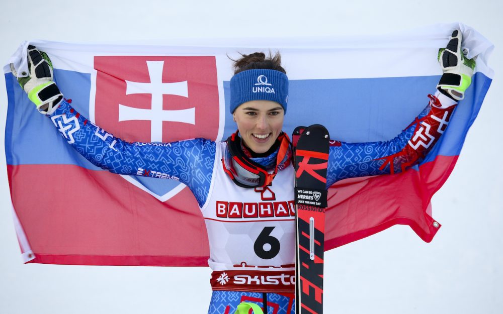 Petra Vlhova wird der Rolle der Favoritin gerecht und gewinn den EC-Slalom in Jasna. – Foto: GEPA pictures