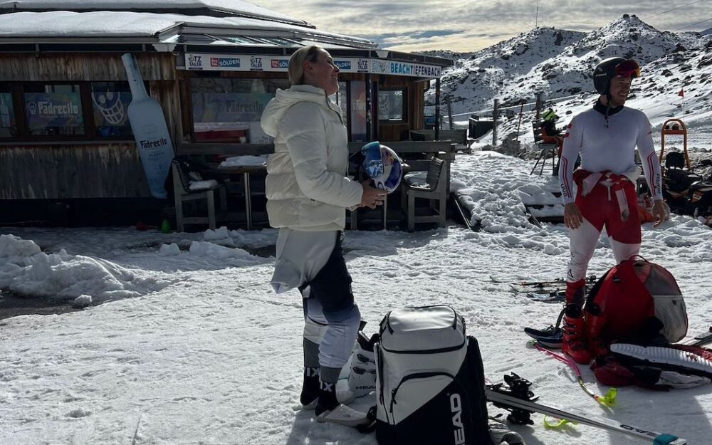 Lindsey Vonn feiert den 40. Geburtstag und denkt ans Comeback Am Freitag (18. Oktober) feiert Lindsey Vonn – hier am 15. Oktober bei den Vorbereitungen zum Training in Sölden – den 40. Geburtstag. – Foto: zvg