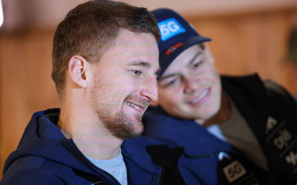 Rasmus Windingstads Skier bleiben rot, tragen aber einen andern Schriftzug Rasmus Windingstad. – Foto: GEPA pictures