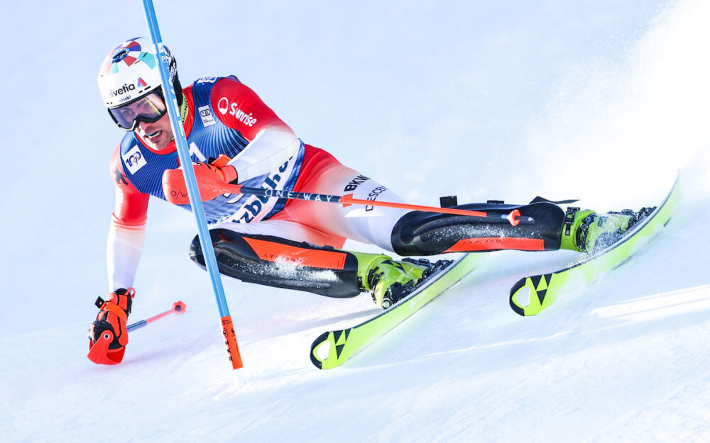 Daniel Yule unterwegs zur zweitschnellsten Zeit im 1. Lauf des Weltcup-Slaloms in Kitzbühel. – Foto: GEPA pictures