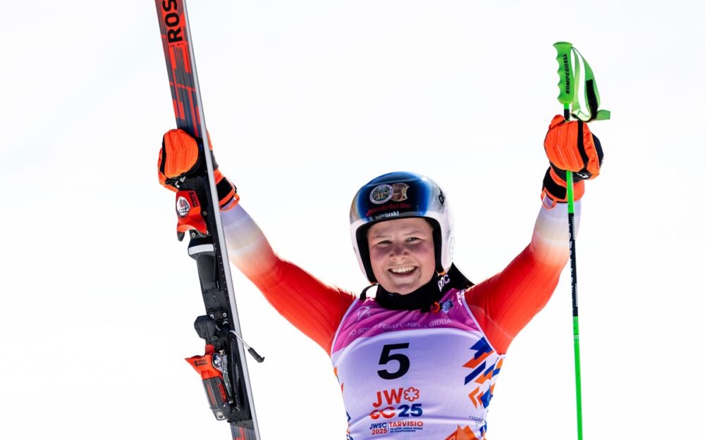 EC: Stefanie Grob schnappt sich den fixen Weltcup-Startplatz im Super-G Stefanie Grob. – Foto: GEPA pictures