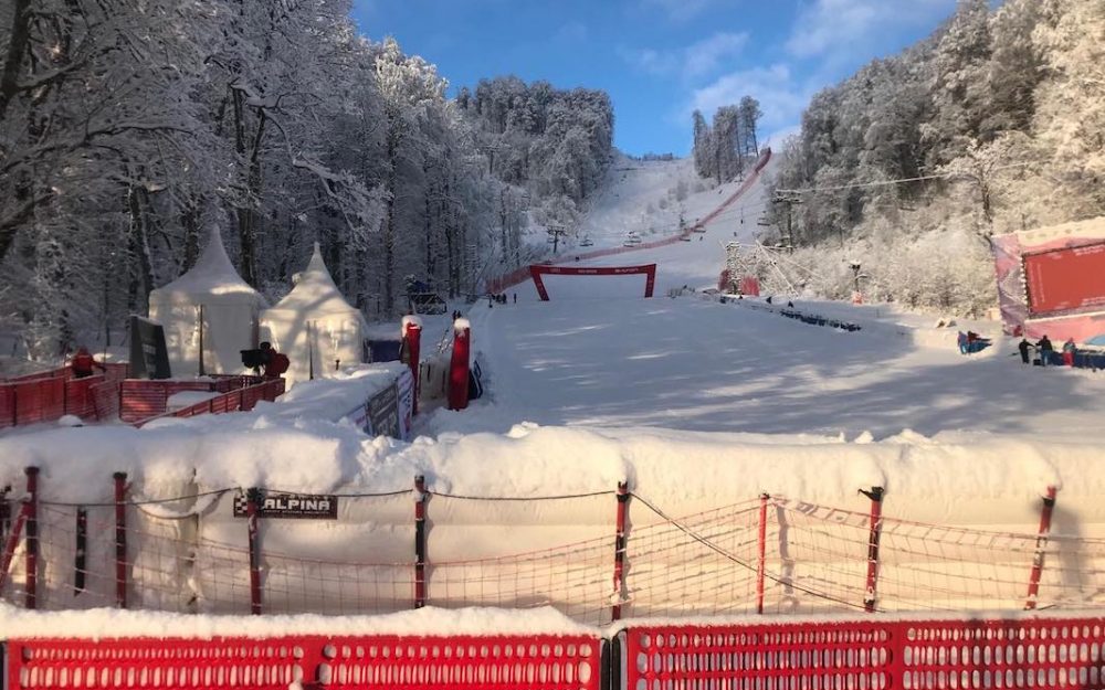 Tolle Winter-Bilder aber kein Rennen heute: die Abfahrtsstrecke konnte nicht rennbereit präpariert werden. – Foto: Joe Libra/Atomic