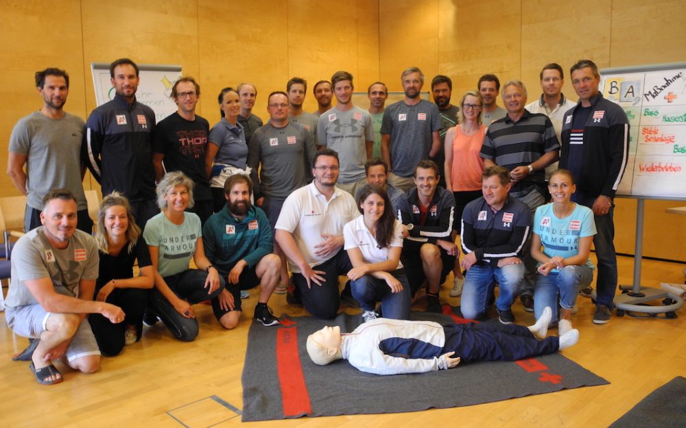 ÖSV-Trainer üben den Notfall Foto: zvg ÖSV
